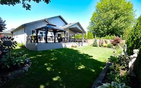 Graystone Bed & Breakfast